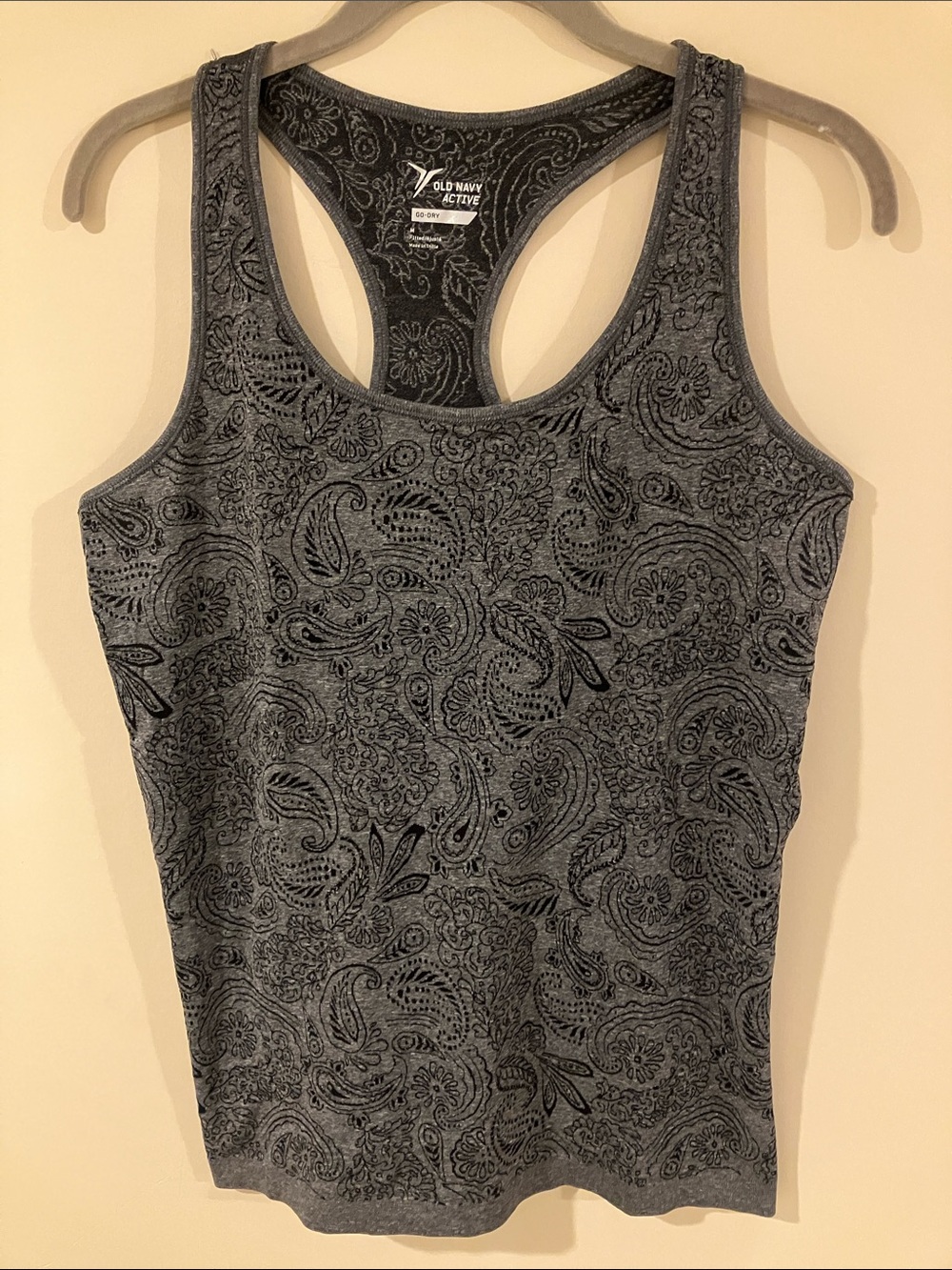 Old Navy Super Stretchy Gray Paisley-Print Racerback Tank Top